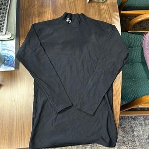 women’s XL Under Armour cold gear long sleeve